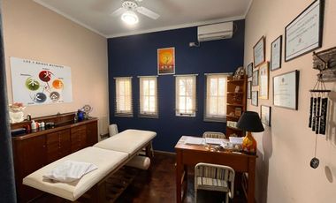 VENTA CASA - PLANTA ALTA - A 2 CUADRAS DE BV