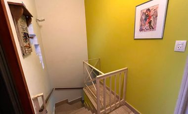 VENTA CASA - PLANTA ALTA - A 2 CUADRAS DE BV