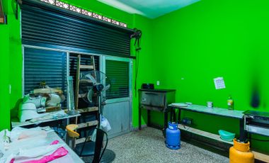 Locales comerciales lote prop venta Casanova centr