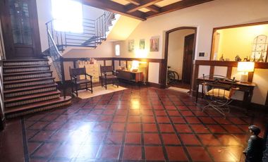 EXCELENTE CASA  EN  EL MEJOR LUGAR DE SAN ISIDRO
