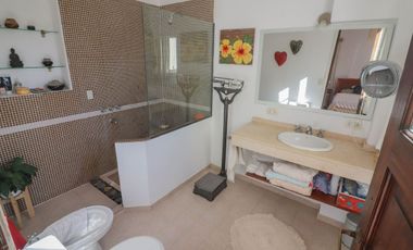 EXCELENTE CASA  EN  EL MEJOR LUGAR DE SAN ISIDRO