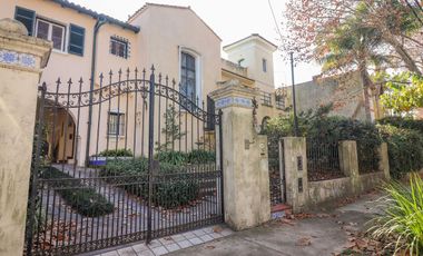 EXCELENTE CASA  EN  EL MEJOR LUGAR DE SAN ISIDRO