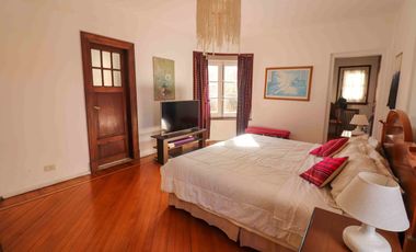 EXCELENTE CASA  EN  EL MEJOR LUGAR DE SAN ISIDRO