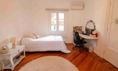 EXCELENTE CASA  EN  EL MEJOR LUGAR DE SAN ISIDRO