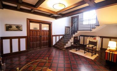 EXCELENTE CASA  EN  EL MEJOR LUGAR DE SAN ISIDRO
