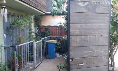 Casa en Venta en Avda. Santa Rosa, Bahía Catalina, San José de la Estrella, La Granja, RM