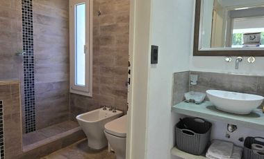 CASA EN VENTA COSTA ESMERALDA SECTOR DEPORTIVO