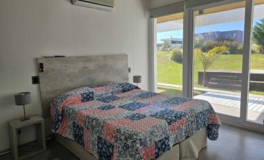 CASA EN VENTA COSTA ESMERALDA SECTOR DEPORTIVO