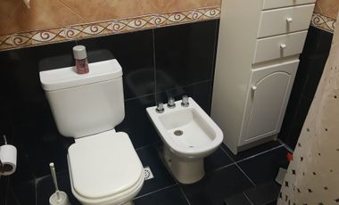 CASA 3 AMB +5 DPTOS.DE 2 AMB.EN VENTA SAN MIGUEL