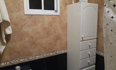 CASA 3 AMB +5 DPTOS.DE 2 AMB.EN VENTA SAN MIGUEL