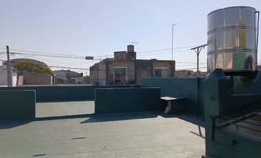 VENTA PH 4 AMb EN GERLI CON PATIO GARAGE Y TERRAZA