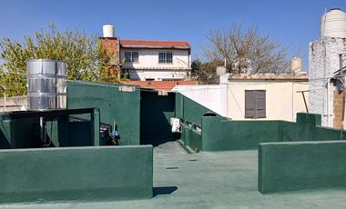 VENTA PH 4 AMb EN GERLI CON PATIO GARAGE Y TERRAZA