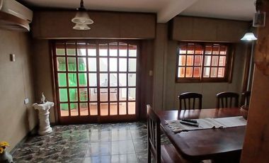 VENTA PH 4 AMb EN GERLI CON PATIO GARAGE Y TERRAZA