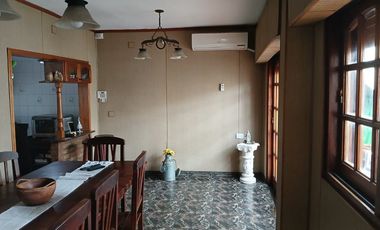 VENTA PH 4 AMb EN GERLI CON PATIO GARAGE Y TERRAZA
