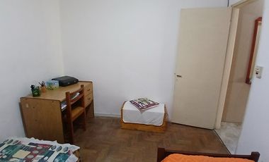 VENTA PH 4 AMb EN GERLI CON PATIO GARAGE Y TERRAZA