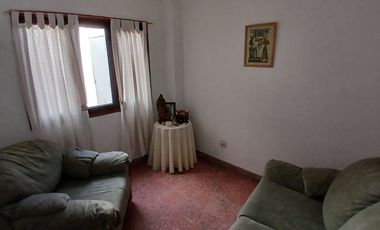 VENTA PH 4 AMb EN GERLI CON PATIO GARAGE Y TERRAZA