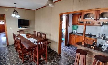 VENTA PH 4 AMb EN GERLI CON PATIO GARAGE Y TERRAZA