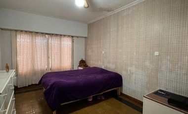 CASA EN VENTA EN PEHUAJÓ CON GALPÓN
