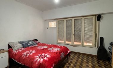 CASA EN VENTA EN PEHUAJÓ CON GALPÓN