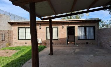 Venta casa en la localidad de Melincué