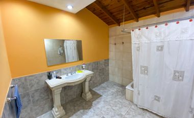 VENTA CASA 5 AMBIENTES TIGRE C/ JARDIN - PERMUTA