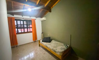 VENTA CASA 5 AMBIENTES TIGRE C/ JARDIN - PERMUTA