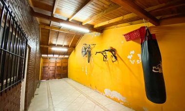 VENTA CASA 5 AMBIENTES TIGRE C/ JARDIN - PERMUTA