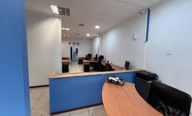 Venta Oficina local comercial las Rosas Plaza