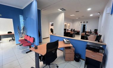 Venta Oficina local comercial las Rosas Plaza