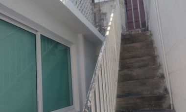 CASA AMUEBLADA DE 1 PISO