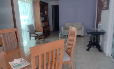 CASA AMUEBLADA DE 1 PISO