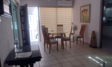 CASA AMUEBLADA DE 1 PISO
