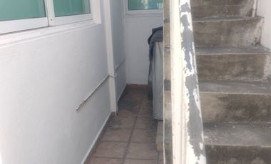 CASA AMUEBLADA DE 1 PISO