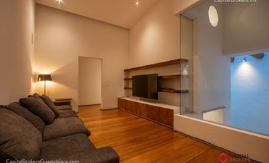 Casa con Alberca de Lujo en Renta en Fracc. Las Palmas Zapopan