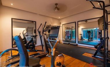 Casa con Alberca de Lujo en Renta en Fracc. Las Palmas Zapopan