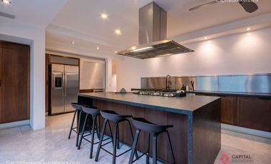 Casa con Alberca de Lujo en Renta en Fracc. Las Palmas Zapopan