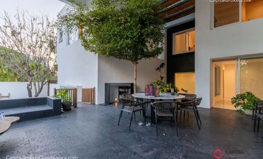 Casa con Alberca de Lujo en Renta en Fracc. Las Palmas Zapopan