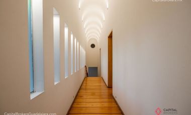 Casa con Alberca de Lujo en Renta en Fracc. Las Palmas Zapopan