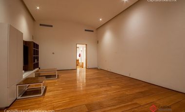 Casa con Alberca de Lujo en Renta en Fracc. Las Palmas Zapopan