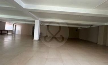 Casa en condominio en venta en Lomas de Bezares