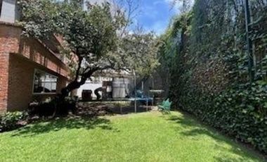 Casa en condominio en venta en Lomas de Bezares