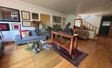 Casa en condominio en venta en Lomas de Bezares