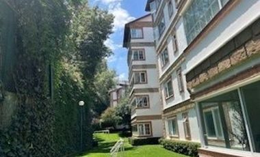 Casa en condominio en venta en Lomas de Bezares