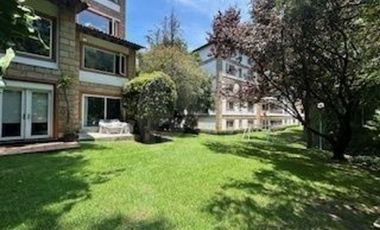Casa en condominio en venta en Lomas de Bezares