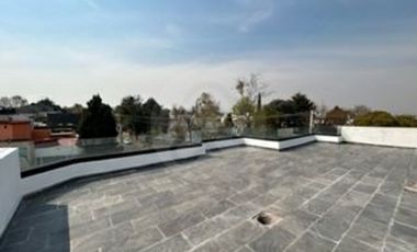 Casa en condominio en venta en Lomas de Tecamachalco