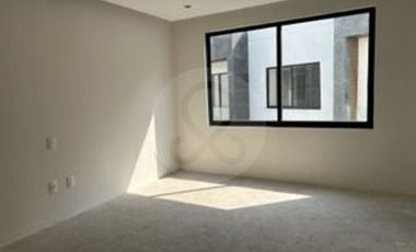 Casa en condominio en venta en Lomas de Tecamachalco