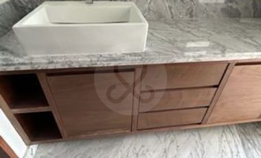 Casa en condominio en venta en Lomas de Tecamachalco