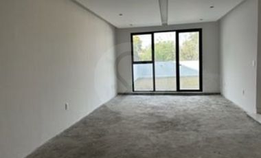Casa en condominio en venta en Lomas de Tecamachalco