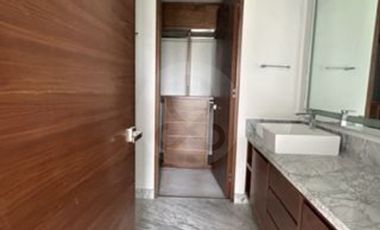 Casa en condominio en venta en Lomas de Tecamachalco