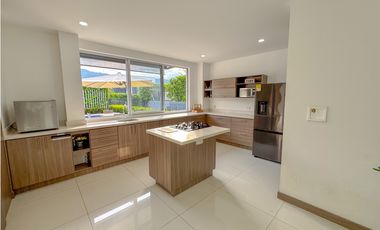 Espectacular casa para Permuta o Venta en San Jerónimo!